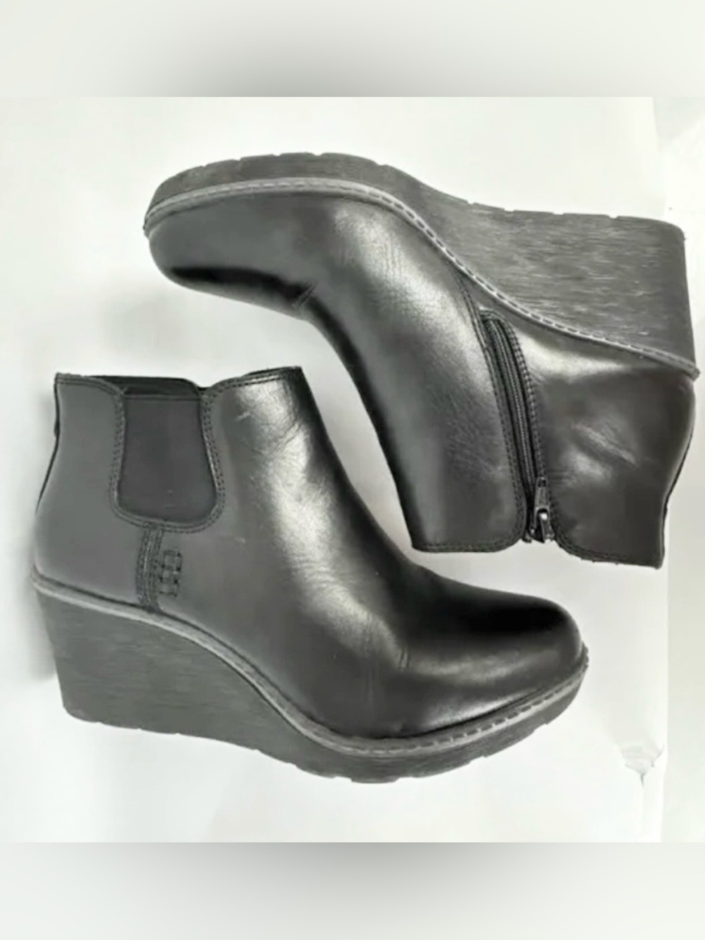 Clark’s Women’s Collection Cushion Black Leather Ankle Wedge Boots 12W
